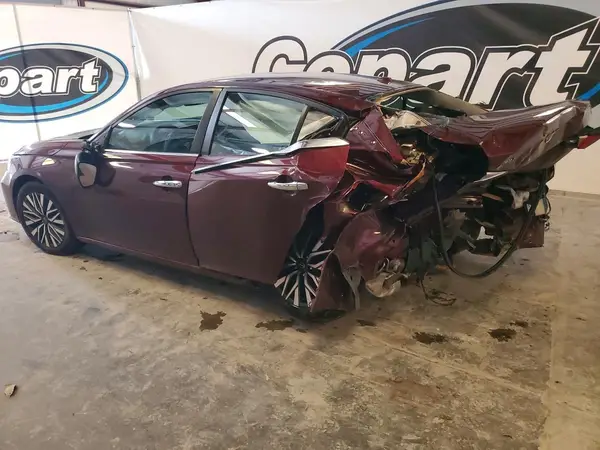 1N4BL4DV8SN355314 2025 NISSAN ALTIMA - Image 2
