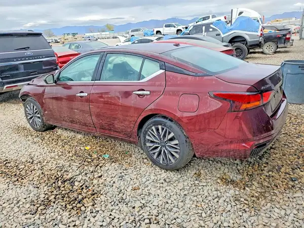 1N4BL4DV8SN363395 2025 NISSAN ALTIMA - Image 2