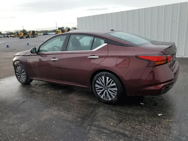 1N4BL4DV8SN365874 2025 NISSAN ALTIMA - Image 2