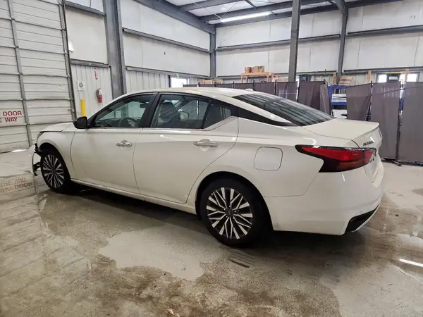 1N4BL4DV8SN372307 2025 NISSAN ALTIMA - Image 2