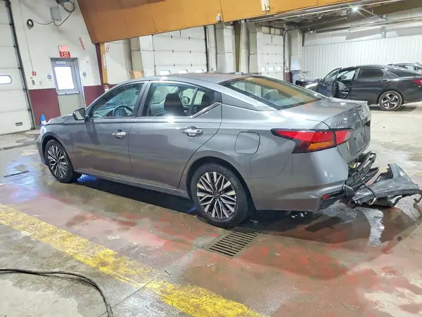 1N4BL4DV8SN373442 2025 NISSAN ALTIMA - Image 2