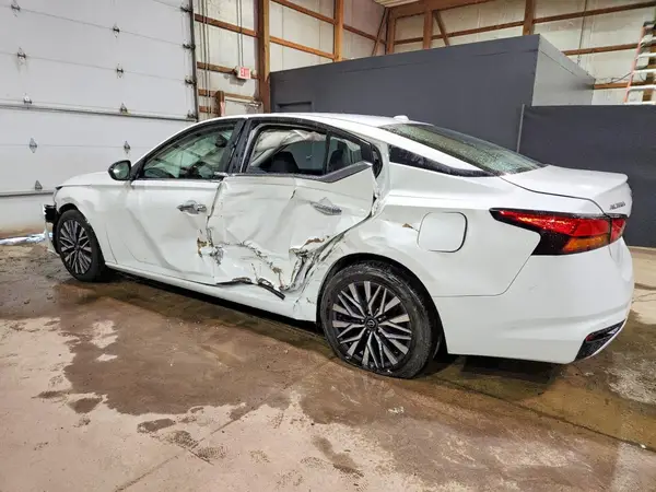 1N4BL4DV8SN377023 2025 NISSAN ALTIMA - Image 2