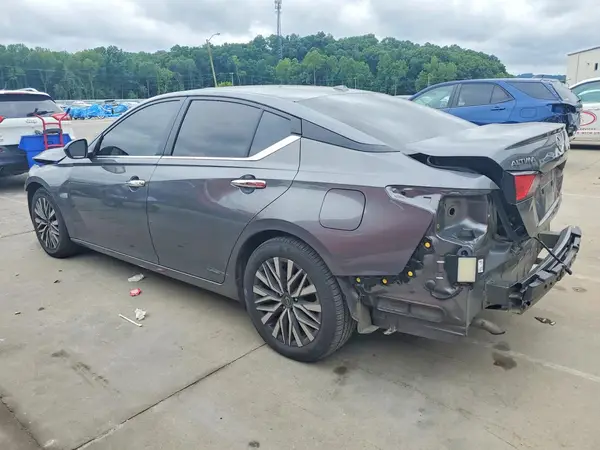 1N4BL4DV8SN377068 2025 NISSAN ALTIMA - Image 2