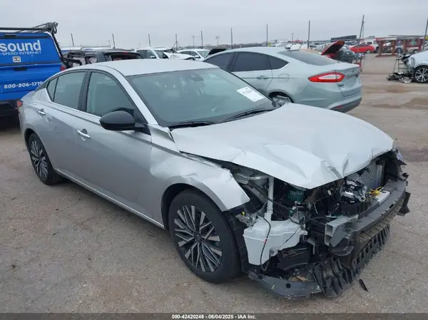 1N4BL4DV8SN378768 2025 NISSAN ALTIMA - Image 1