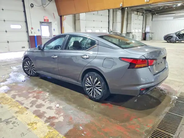 1N4BL4DV8SN388507 2025 NISSAN ALTIMA - Image 2