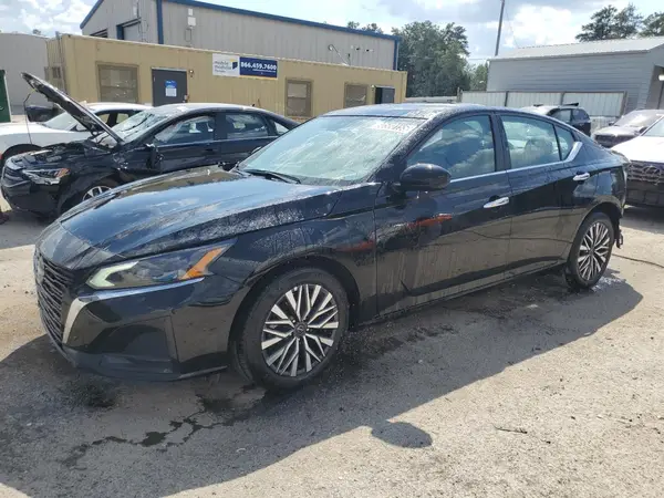 1N4BL4DV8SN391228 2025 NISSAN ALTIMA - Image 1