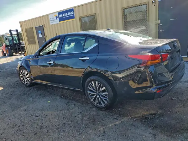 1N4BL4DV8SN391357 2025 NISSAN ALTIMA - Image 2