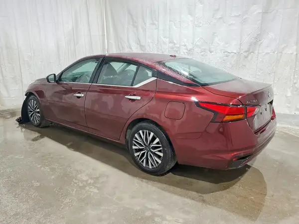 1N4BL4DV8SN404530 2025 NISSAN ALTIMA - Image 2