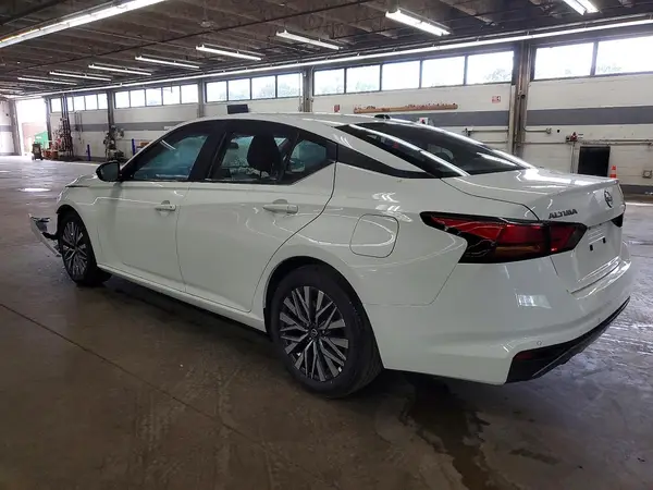 1N4BL4DV8TN330219 2026 NISSAN ALTIMA - Image 2