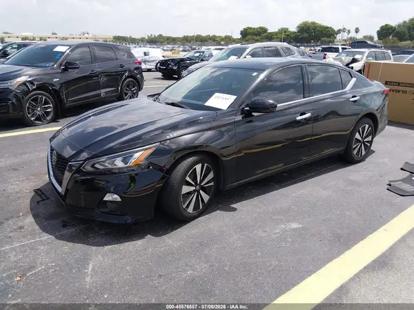 1N4BL4DV9KC107794 2019 NISSAN ALTIMA - Image 2