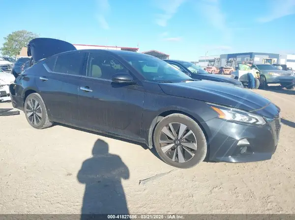 1N4BL4DV9KC117080 2019 NISSAN ALTIMA - Image 1