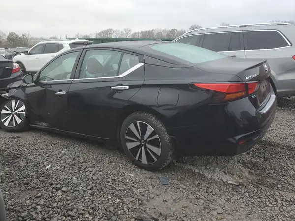 1N4BL4DV9MN300583 2021 NISSAN ALTIMA - Image 2