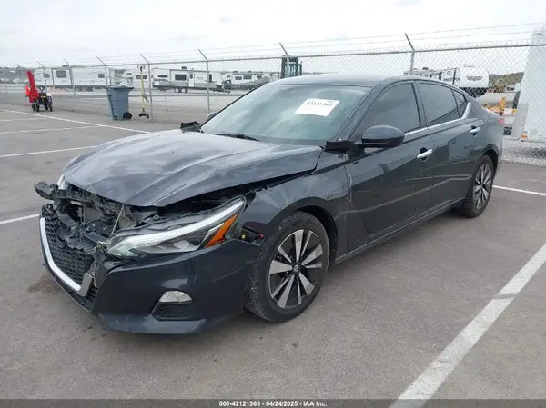 1N4BL4DV9MN350416 2021 NISSAN ALTIMA - Image 2