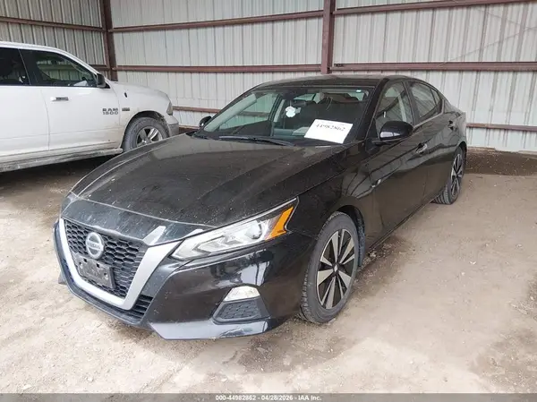 1N4BL4DV9MN378989 2021 NISSAN ALTIMA - Image 2