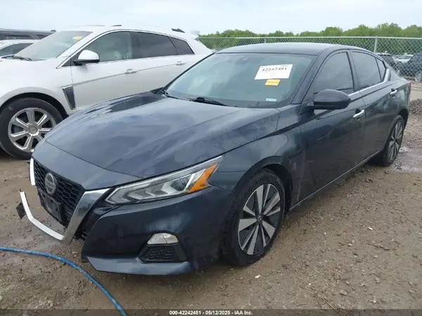 1N4BL4DV9MN413742 2021 NISSAN ALTIMA - Image 2
