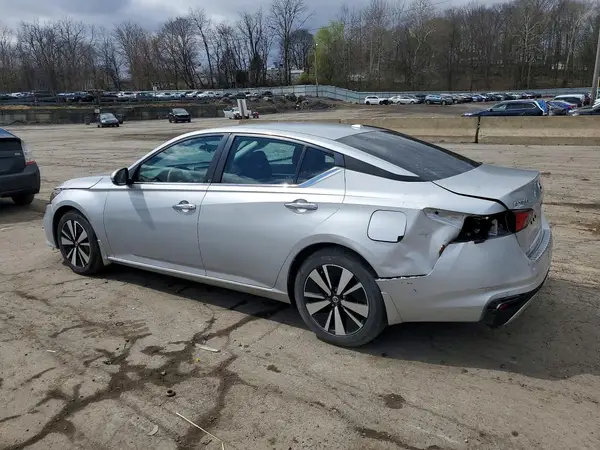 1N4BL4DV9NN323749 2022 NISSAN ALTIMA - Image 2