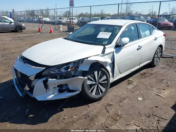 1N4BL4DV9NN339529 2022 NISSAN ALTIMA - Image 2