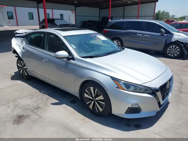 1N4BL4DV9NN356248 2022 NISSAN ALTIMA - Image 1