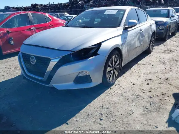 1N4BL4DV9NN358517 2022 NISSAN ALTIMA - Image 2