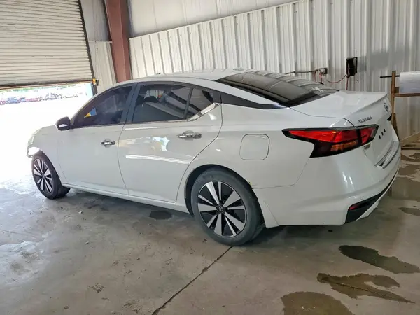1N4BL4DV9NN365306 2022 NISSAN ALTIMA - Image 2