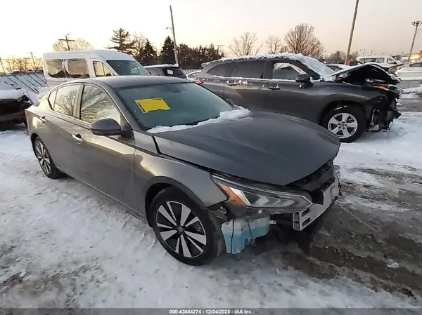 1N4BL4DV9NN370778 2022 NISSAN ALTIMA - Image 1