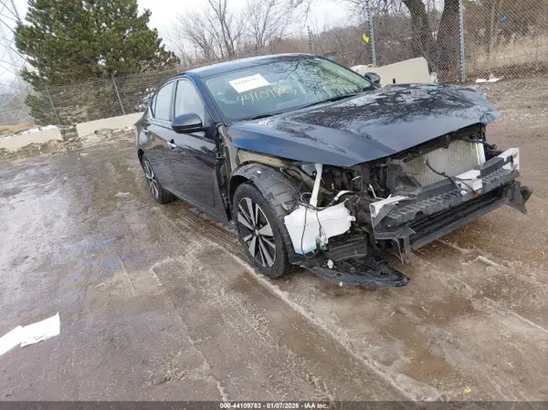 1N4BL4DV9NN390304 2022 NISSAN ALTIMA - Image 1