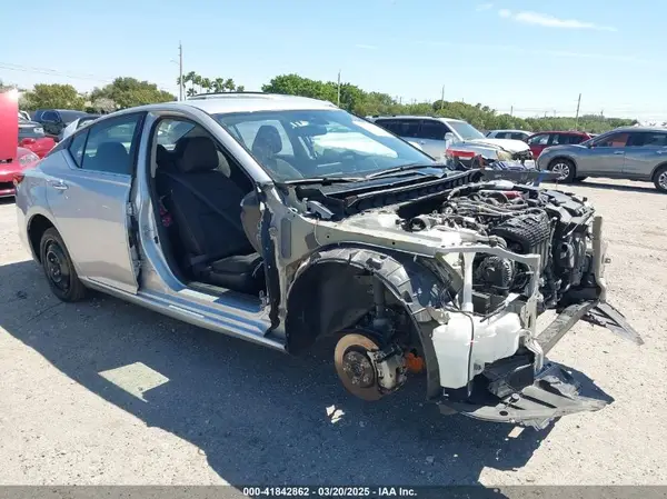 1N4BL4DV9NN395888 2022 NISSAN ALTIMA - Image 1