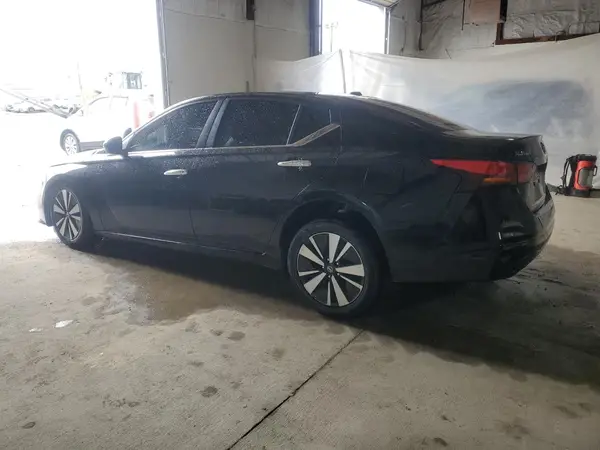 1N4BL4DV9NN398760 2022 NISSAN ALTIMA - Image 2