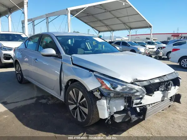 1N4BL4DV9NN399374 2022 NISSAN ALTIMA - Image 1