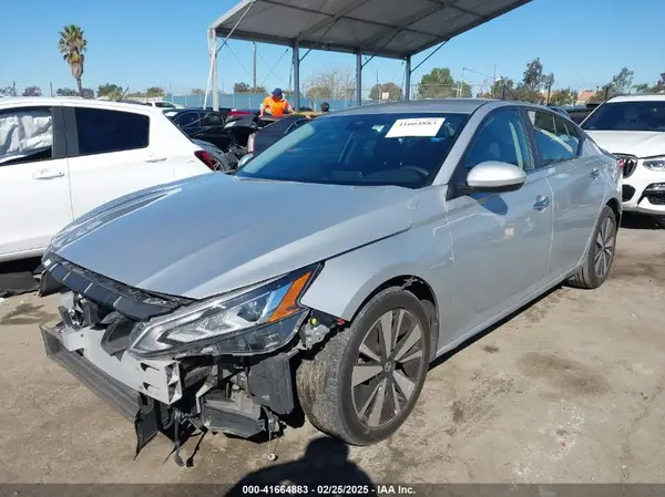 1N4BL4DV9NN399374 2022 NISSAN ALTIMA - Image 2