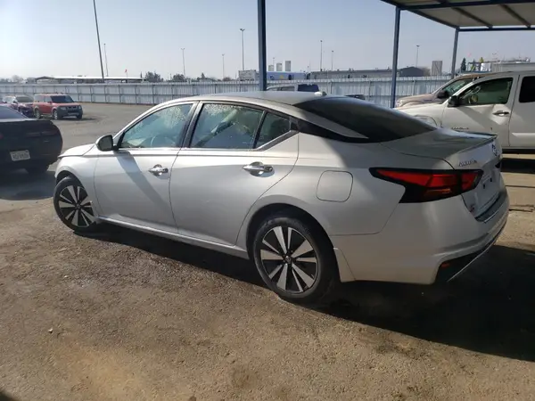 1N4BL4DV9NN416884 2022 NISSAN ALTIMA - Image 2