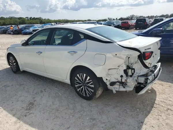 1N4BL4DV9PN301057 2023 NISSAN ALTIMA - Image 2