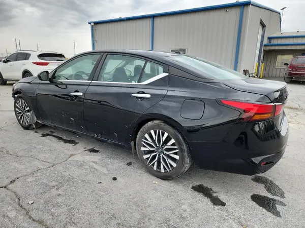 1N4BL4DV9PN311085 2023 NISSAN ALTIMA - Image 2