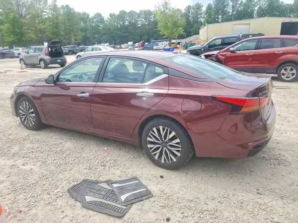 1N4BL4DV9PN320319 2023 NISSAN ALTIMA - Image 2
