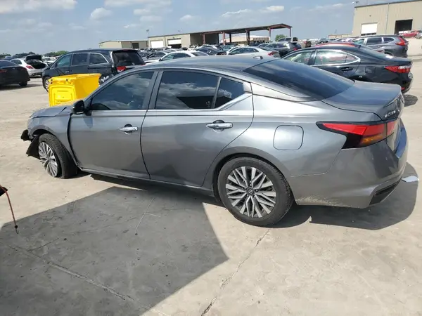 1N4BL4DV9PN352963 2023 NISSAN ALTIMA - Image 2