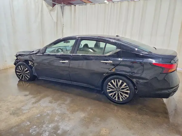 1N4BL4DV9PN361226 2023 NISSAN ALTIMA - Image 2