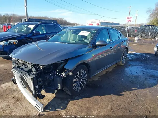 1N4BL4DV9PN366992 2023 NISSAN ALTIMA - Image 2
