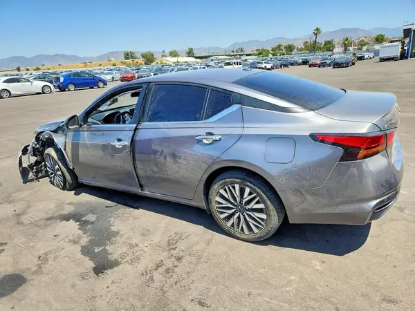 1N4BL4DV9PN375563 2023 NISSAN ALTIMA - Image 2