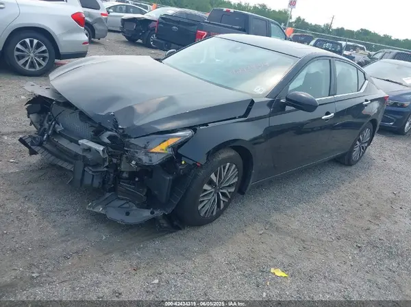 1N4BL4DV9PN381931 2023 NISSAN ALTIMA - Image 2
