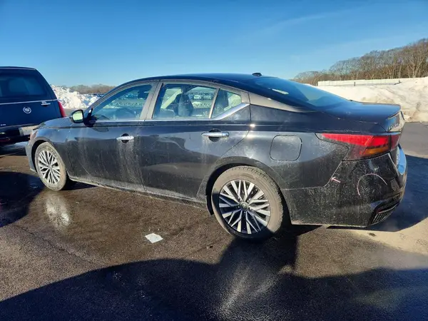 1N4BL4DV9PN387938 2023 NISSAN ALTIMA - Image 2