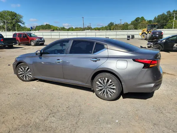 1N4BL4DV9PN399006 2023 NISSAN ALTIMA - Image 2