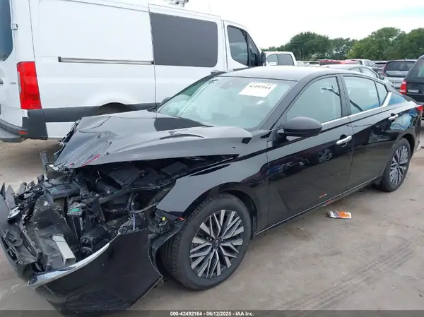 1N4BL4DV9RN305905 2024 NISSAN ALTIMA - Image 2