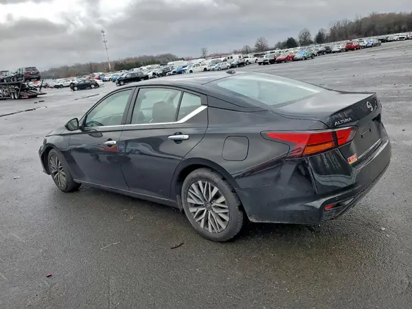 1N4BL4DV9RN327550 2024 NISSAN ALTIMA - Image 2