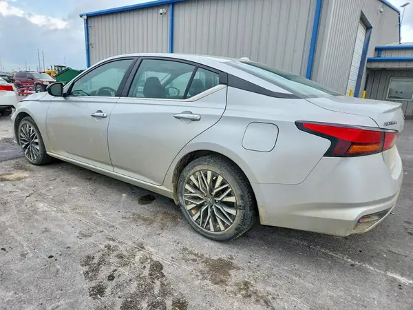 1N4BL4DV9RN340718 2024 NISSAN ALTIMA - Image 2