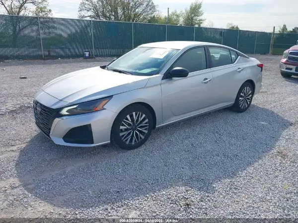 1N4BL4DV9RN359012 2024 NISSAN ALTIMA - Image 2