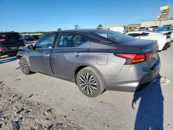 1N4BL4DV9RN370611 2024 NISSAN ALTIMA - Image 2