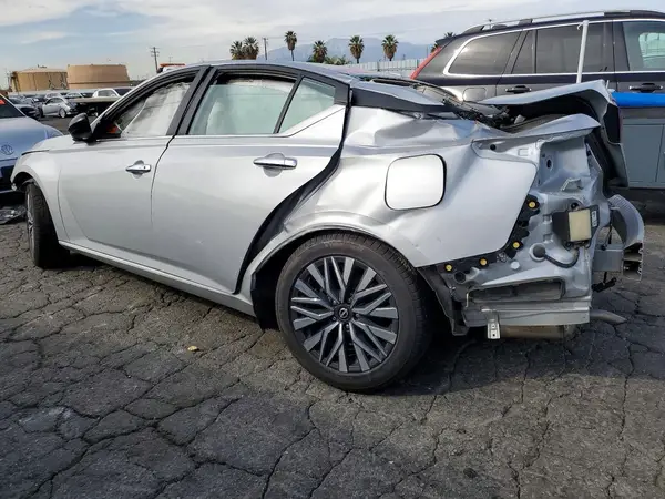 1N4BL4DV9RN375291 2024 NISSAN ALTIMA - Image 2
