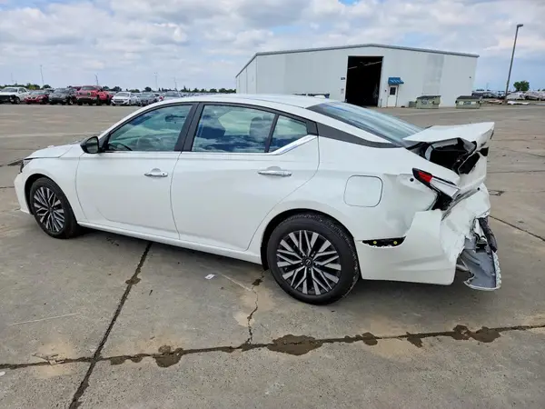 1N4BL4DV9RN380071 2024 NISSAN ALTIMA - Image 2