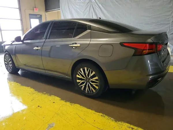 1N4BL4DV9RN383049 2024 NISSAN ALTIMA - Image 2