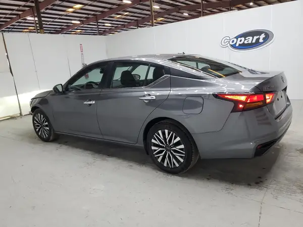 1N4BL4DV9RN385691 2024 NISSAN ALTIMA - Image 2